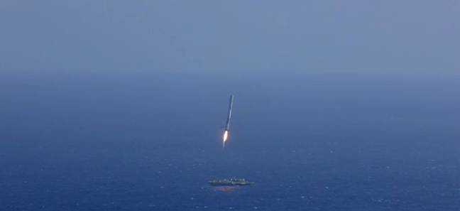 Atterraggio del primo stadio di un Falcon 9